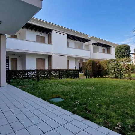Welcoming Flat With Swimming Pool And Solarium Apartment Bibione