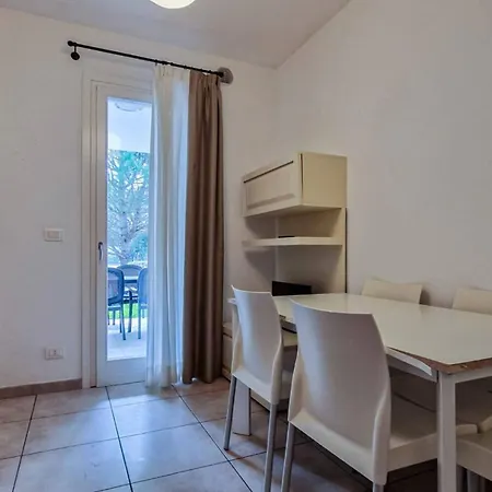 Apartment Welcoming Flat With Swimming Pool And Solarium Bibione