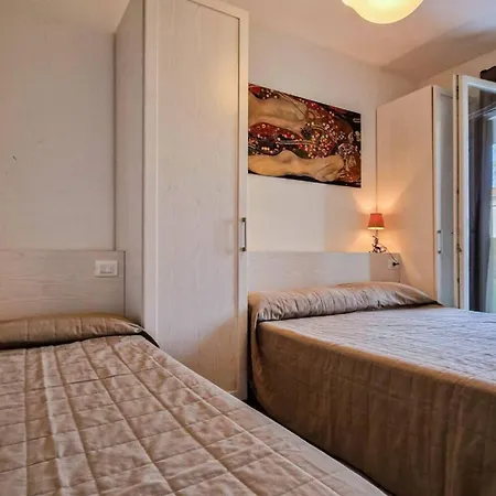 Welcoming Flat With Swimming Pool And Solarium Bibione